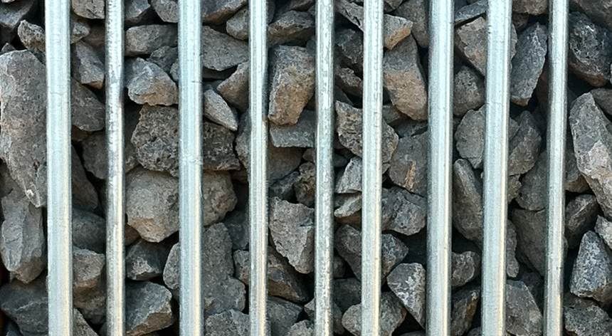 Acero galvanizado y basalto