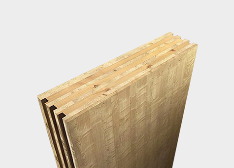 Muro de sección maciza de madera laminada cruzada